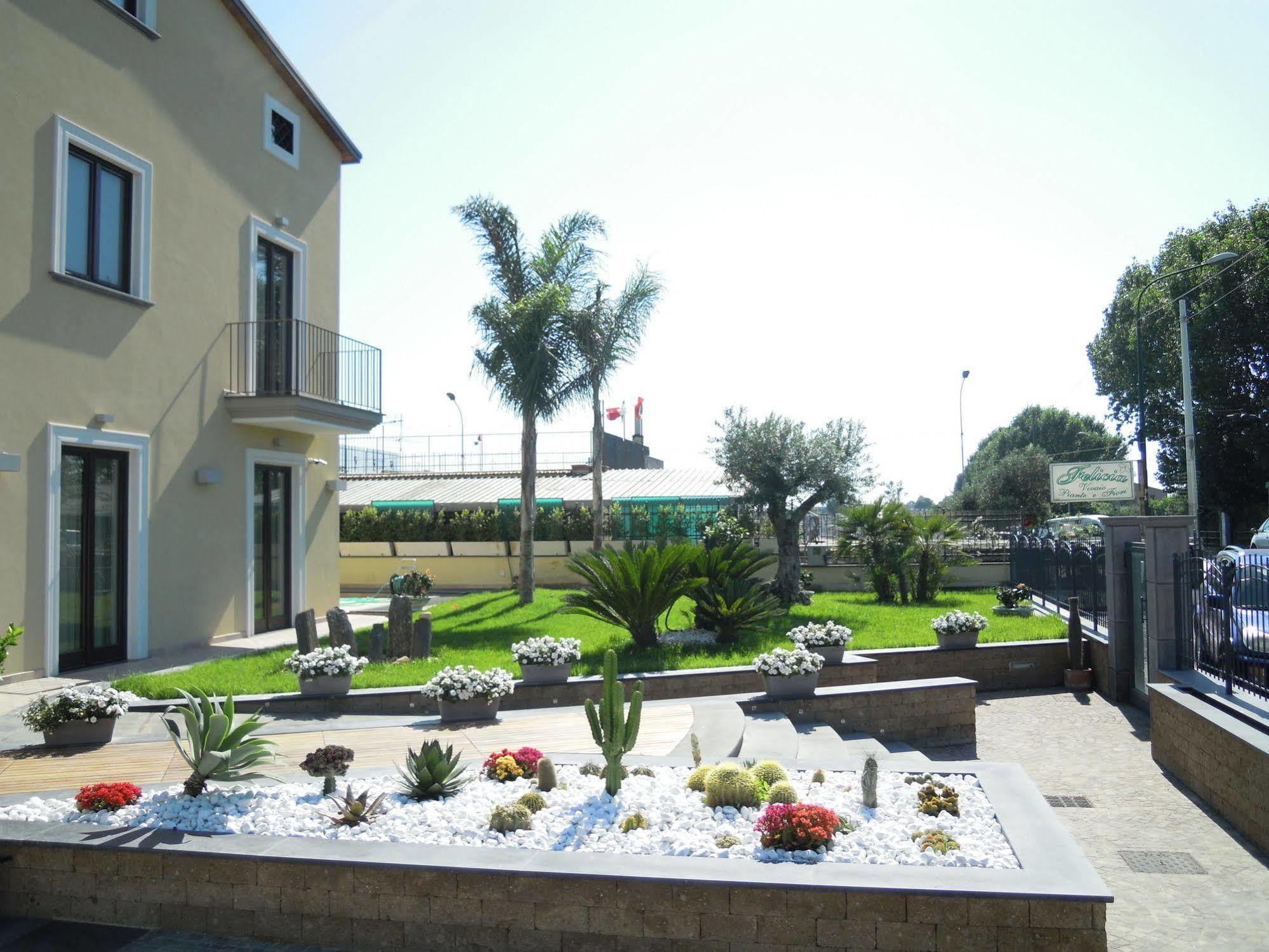 Hotel Visagi Pompei Luaran gambar