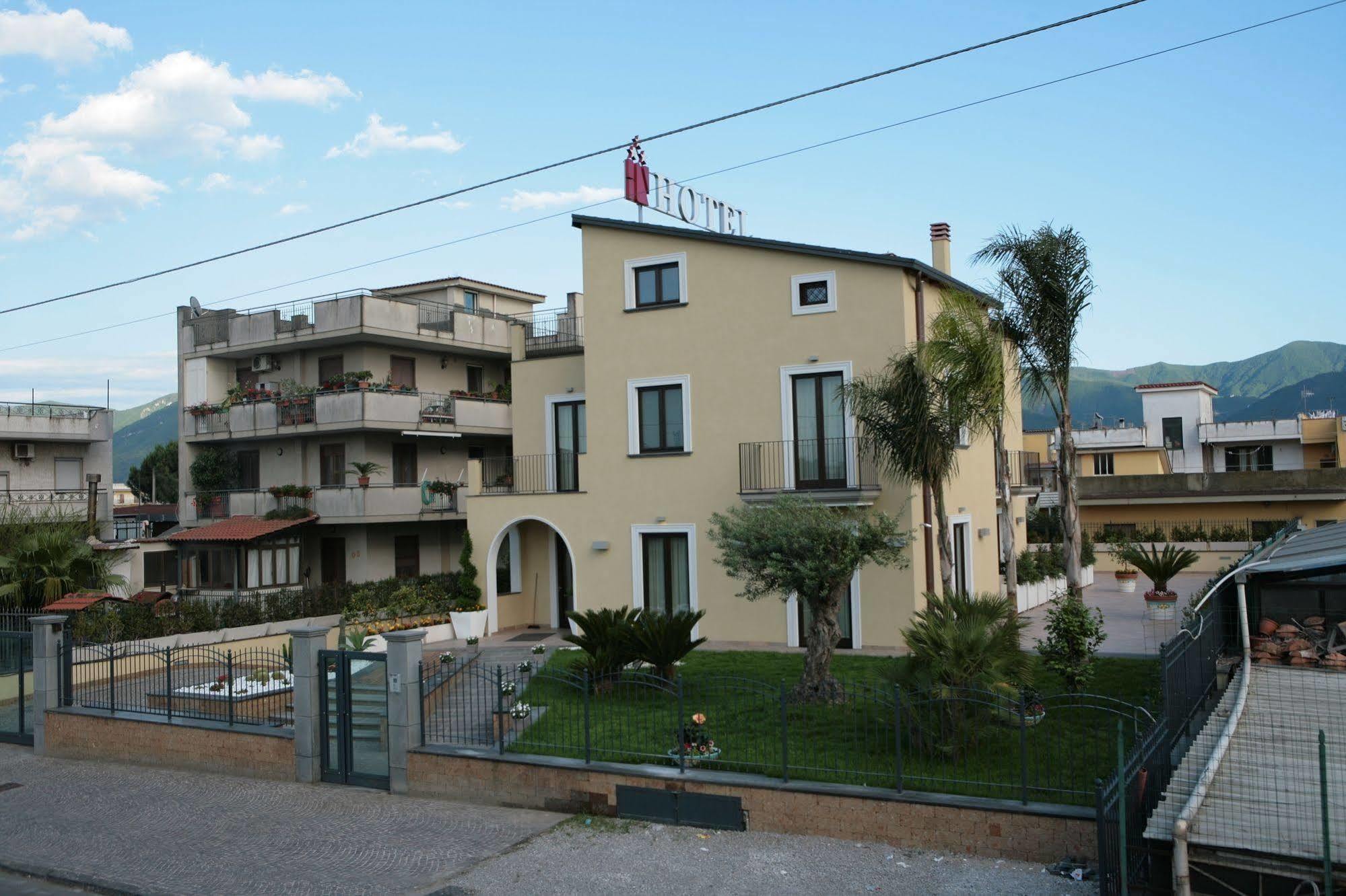 Hotel Visagi Pompei Luaran gambar