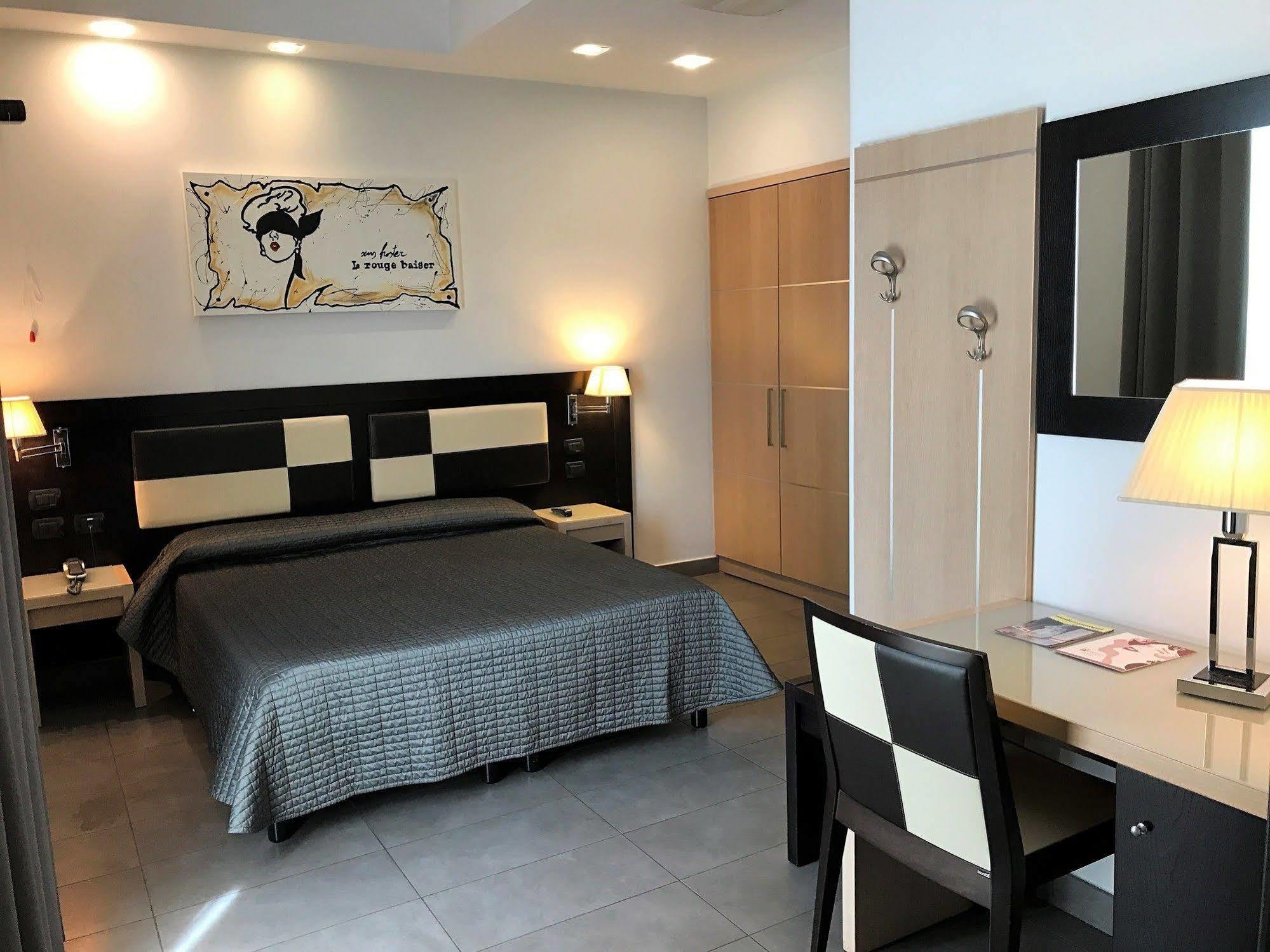 Hotel Visagi Pompei Luaran gambar
