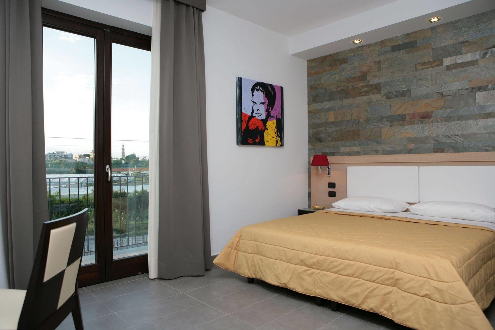 Hotel Visagi Pompei Luaran gambar